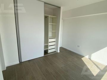 Departamento 2 dormitorios baño en suite en Ituzaingó Centro