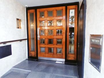 Venta Departamento 3 ambientes con patio propio! Corredor Maipú - Vicente Lopez
