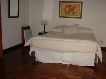 Prox. Av. Maipú. ** Antiguo 4 amb. RECICLADO