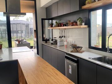 CASA EN VENTA 6AMB - C/ PILETA -  LAGOS DE CANNING 1