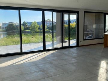 Casa en venta 4 Ambientes - El  Cantón