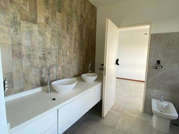Casa en venta 4 Ambientes - El  Cantón