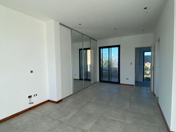 Casa en venta 4 Ambientes - El  Cantón