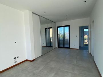 Casa en venta 4 Ambientes - El  Cantón
