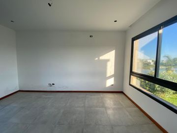 Casa en venta 4 Ambientes - El  Cantón