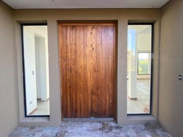 Casa en venta 4 Ambientes - El  Cantón