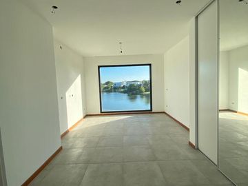 Casa en venta 4 Ambientes - El  Cantón