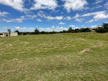 TERRENO EN VENTA EN CHACRAS DE LA JOSEFINA  VILLA GIARDINO
