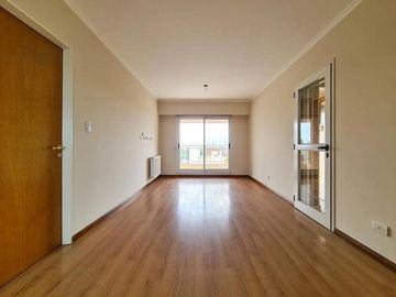 VENTA-DEPARTAMENTO 1 DORMITORIO-BALCON CON PARRILLERO