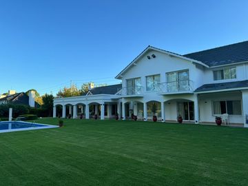 Casa en Mayling Club De Campo-lote al golf-Lorena Ciccone Real Estate
