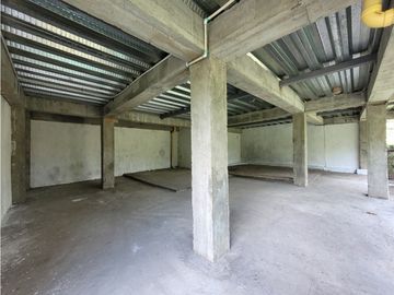CASA CAMPESTRE EN CONJUNTO CERRADO EN CIRCASIA