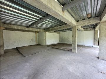 CASA CAMPESTRE EN CONJUNTO CERRADO EN CIRCASIA