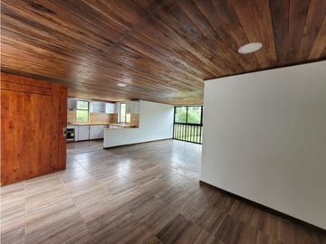 CASA CAMPESTRE EN CONJUNTO CERRADO EN CIRCASIA