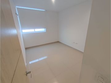 SE VENDE AMPLIO APARTAMENTO EN EL PORTAL DE GENOVES