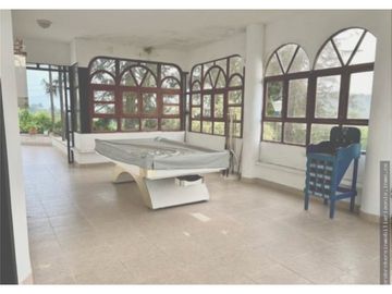 SE VENDE FINCA LAGO CALIMA AR