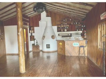 SE VENDE FINCA LAGO CALIMA AR