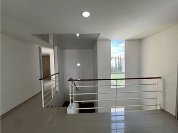 SE VENDE CASA EN EL CASTILLO AR