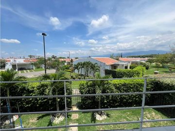 SE VENDE CASA EN EL CASTILLO AR