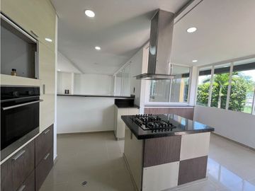 SE VENDE CASA EN EL CASTILLO AR