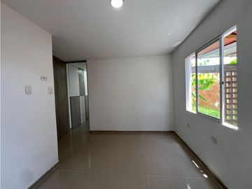 SE VENDE CASA EN EL CASTILLO AR
