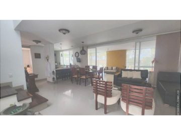SE VENDE CASA EN EL CASTILLO JAMUNDI AR