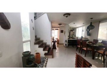 SE VENDE CASA EN EL CASTILLO JAMUNDI AR