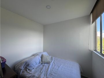 Vendo apartamento con hermosa vista verde