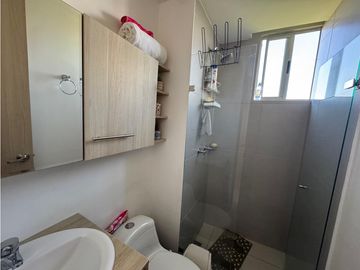 Vendo apartamento con hermosa vista verde