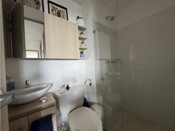 Vendo apartamento con hermosa vista verde