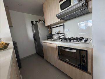 Vendo apartamento con hermosa vista verde