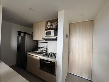 Vendo apartamento con hermosa vista verde