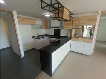 SE VENDE AMPLIO APARTAMENTO EN VILLA CAMPESTRE