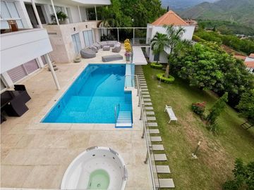 Casa campestre en venta en condominio - Dapa Yumbo Cali Valle Colombia