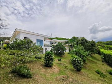 Casa campestre en venta en condominio - Dapa Yumbo Cali Valle Colombia