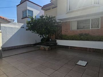 Casa 154m2 de 3 recamaras en Arboledas Vergel