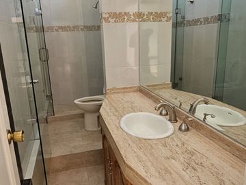 Casa 154m2 de 3 recamaras en Arboledas Vergel