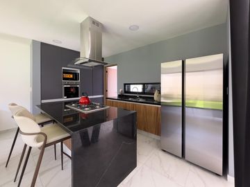 CASAS EN VENTA EN FRACCIONAMIENTO CORTIJO DE ZAVALETA, ZONA CALZADA ZAVALETA Y RECTA A CHOLULA