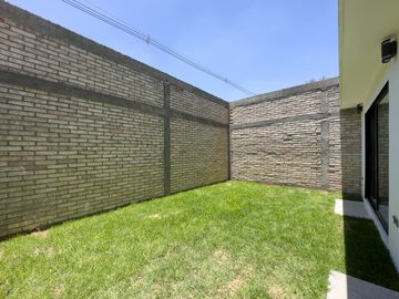 CASAS EN VENTA EN FRACCIONAMIENTO CORTIJO DE ZAVALETA, ZONA CALZADA ZAVALETA Y RECTA A CHOLULA