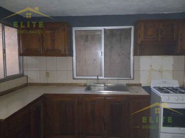CASA EN VENTA  FRACC. VILLAS LAS DE LAS FLORES ALTAMIRA,TAMPS