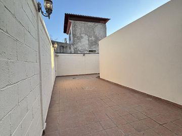 Casa - Fraccionamiento Bugambilias
