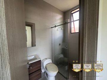 Venta de Apartamento Nuevo 125 mts2 en Costa Sur PH Costamare.