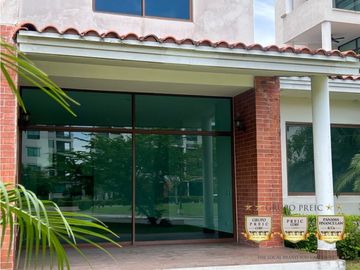 Venta de Apartamento Nuevo 125 mts2 en Costa Sur PH Costamare.