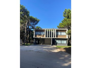 CASA EN VENTA y ALQUILER VILLAROBLES BRISAS 498