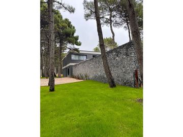 CASA EN VENTA y ALQUILER VILLAROBLES BRISAS 498