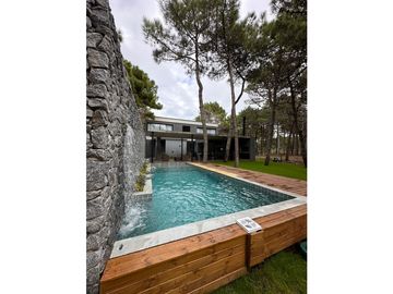 CASA EN VENTA y ALQUILER VILLAROBLES BRISAS 498