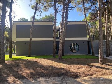 CASA EN VENTA y ALQUILER VILLAROBLES BRISAS 498