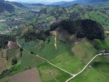 🌄 ¡Extraordinaria Finca En Sibaté! | 8 Fanegadas Con Vista Panorámica | A 1 Km Del Peaje