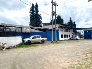 Venta de Nave Industrial, Comercial o Logítica en Cuenca 2510m²