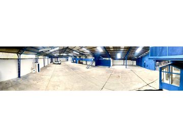 Venta de Nave Industrial, Comercial o Logítica en Cuenca 2510m²