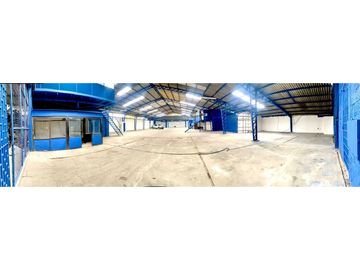 Venta de Nave Industrial, Comercial o Logítica en Cuenca 2510m²